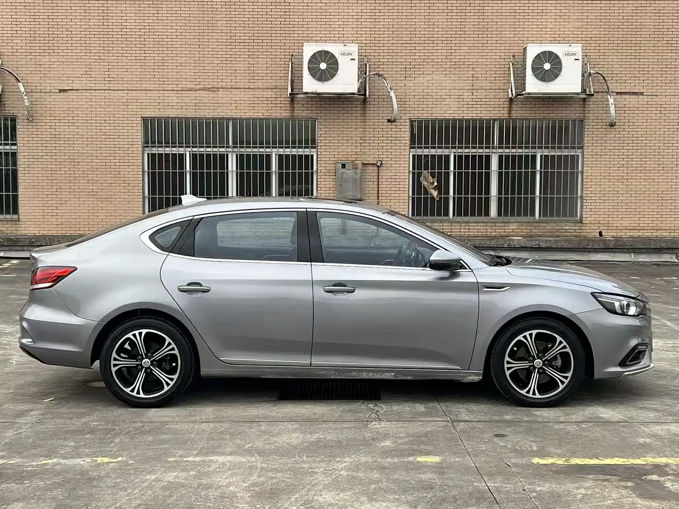Photo 4 - MG MG6