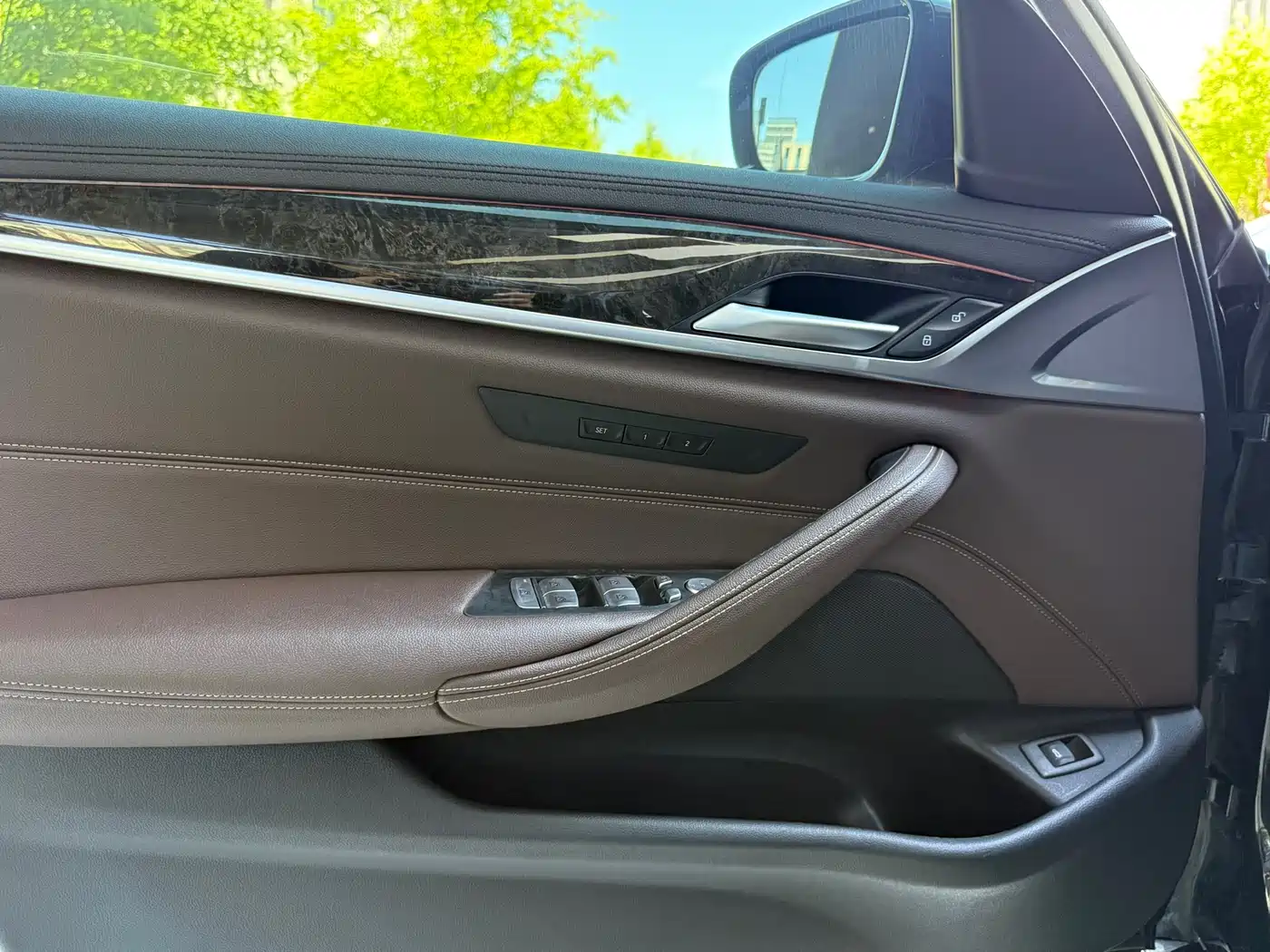BMW 5 Series 2018 525Li M Sport Package фото 16