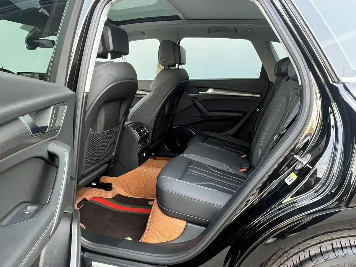 Audi Q5L 2022 40T Luxury Dynamic фото 5