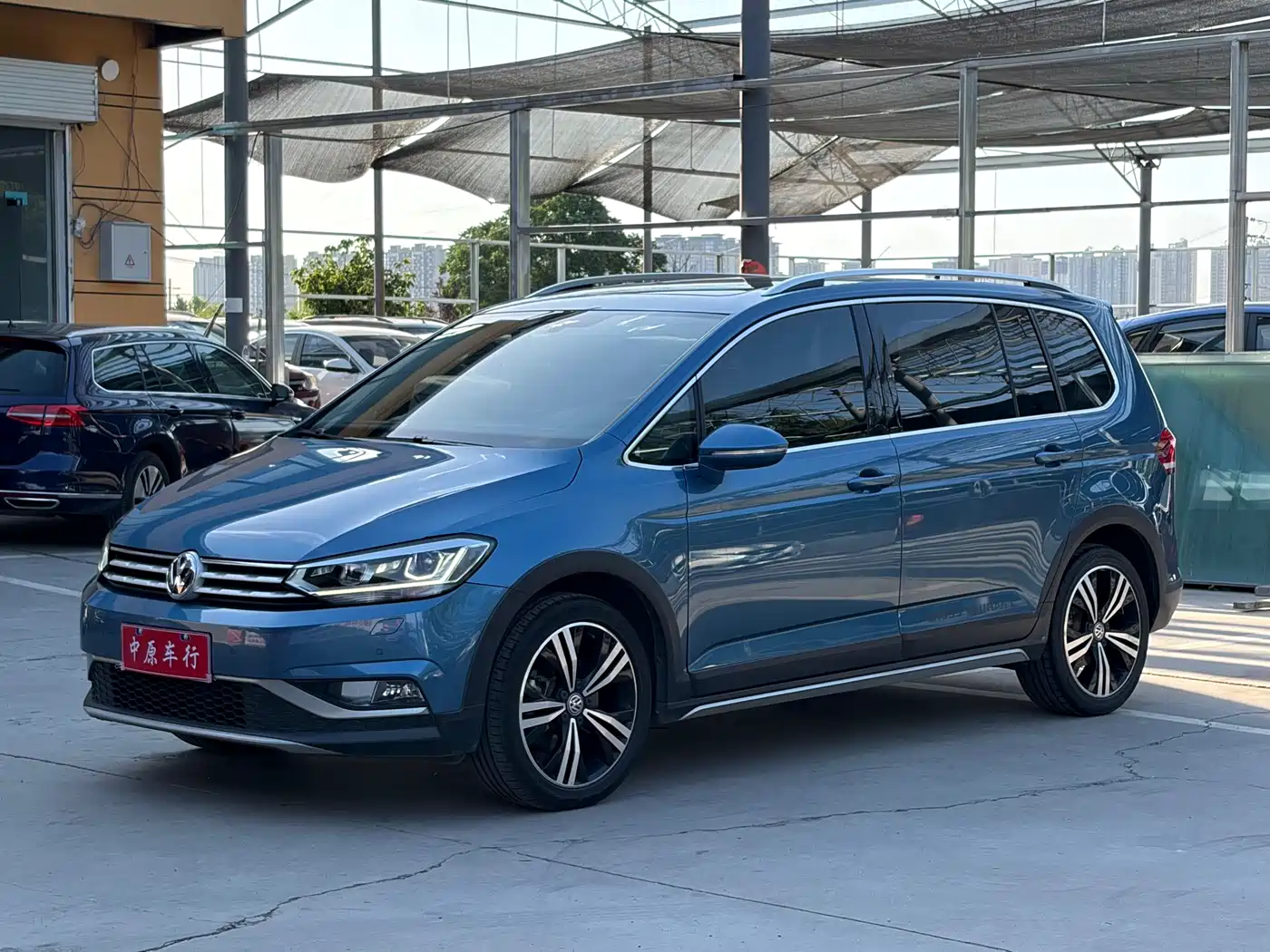 Volkswagen Touran 2021 2021 Touran L 280TSI DSG Cross Edition 7-seater