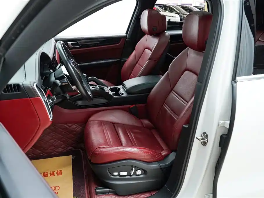 Porsche Cayenne 2019 Cayenne 3.0T фото 3