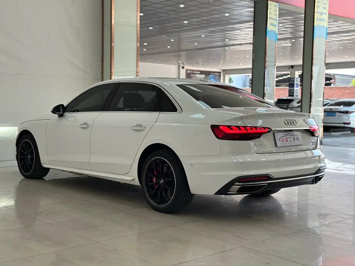 Audi A4L 2020 40 TFSI quattro Luxury Dynamic фото 17