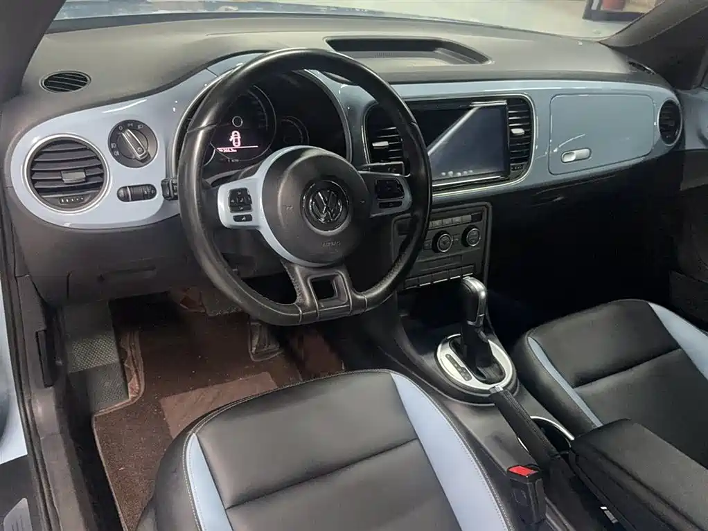 Volkswagen Beetle 2015 180TSI фото 10