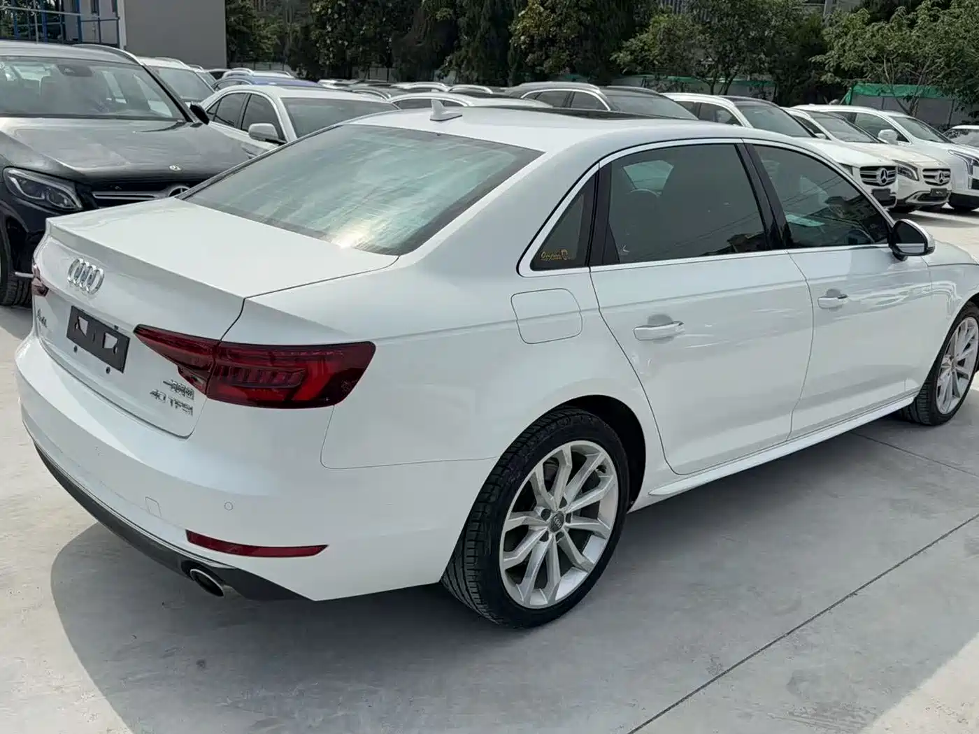 Audi A4L 2018 30th Anniversary 40 TFSI Progressive фото 6