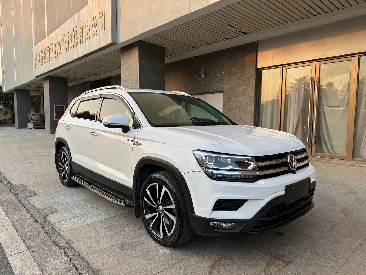 Volkswagen Tharu 2019 280TSI 2WD Flagship Edition China V фото 3