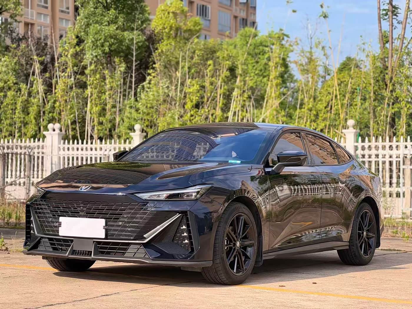 Changan UNI-V