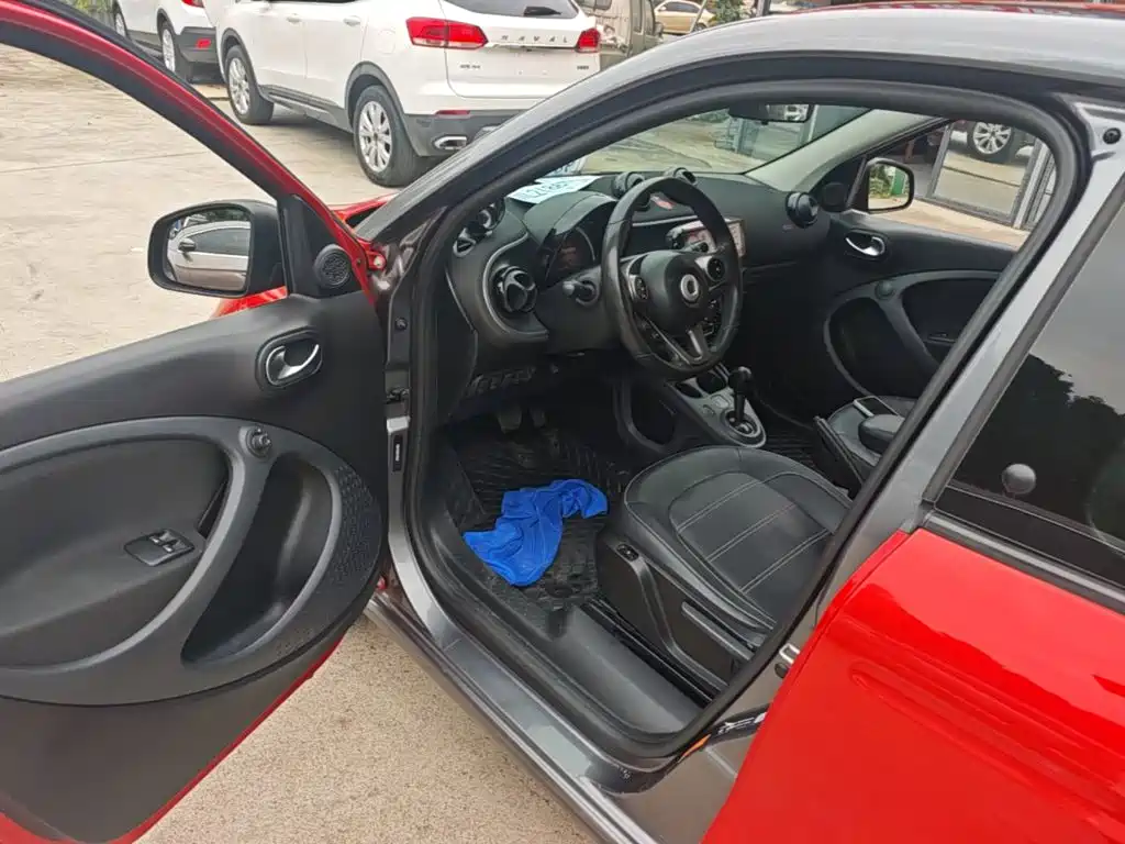 smart forfour 2018 2016 Model 0.9T 66kW Pioneer Edition