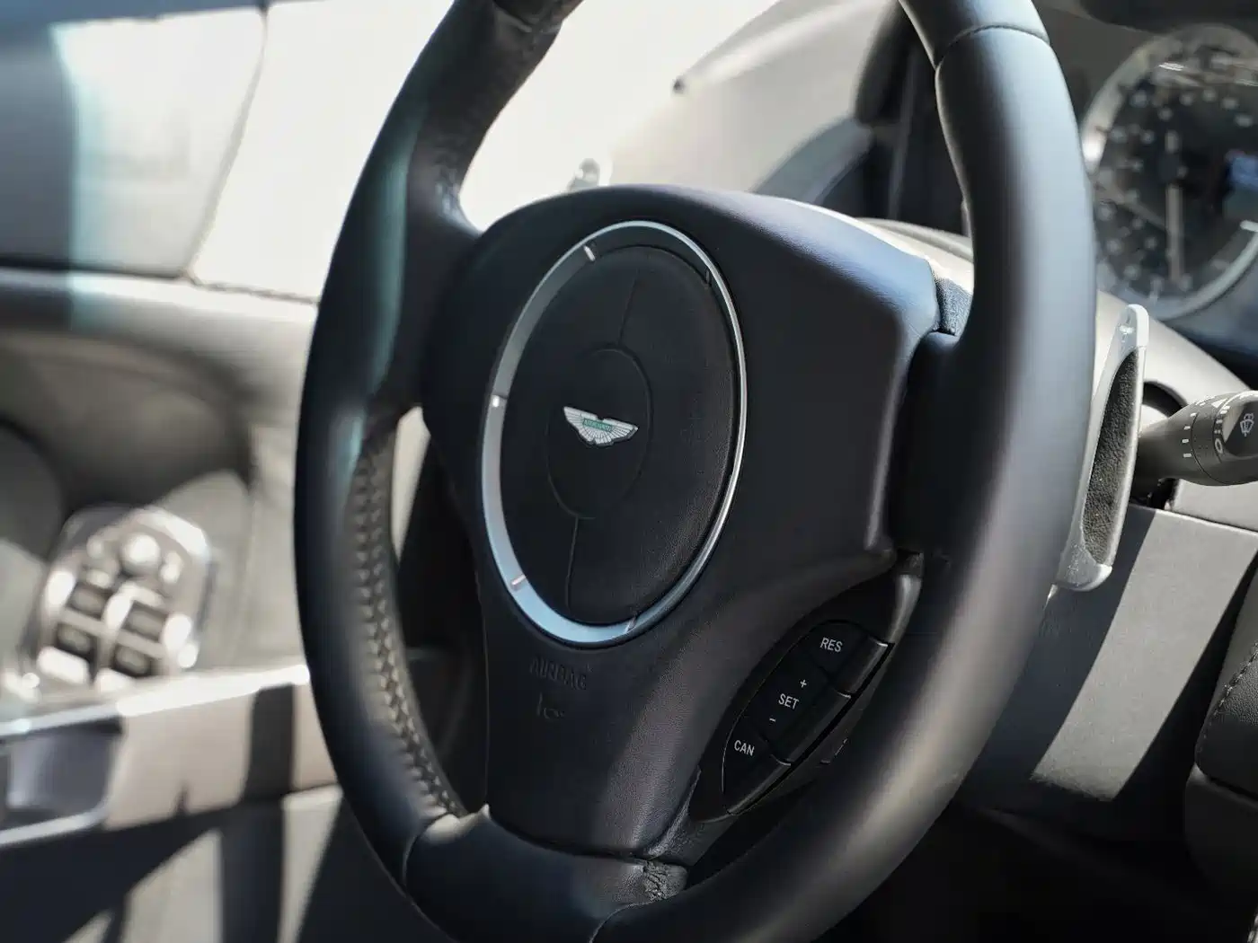 Aston Martin DB9 2009 2007 6.0L Touchtronic Coupe