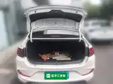 Фото 10 - Hyundai Elantra