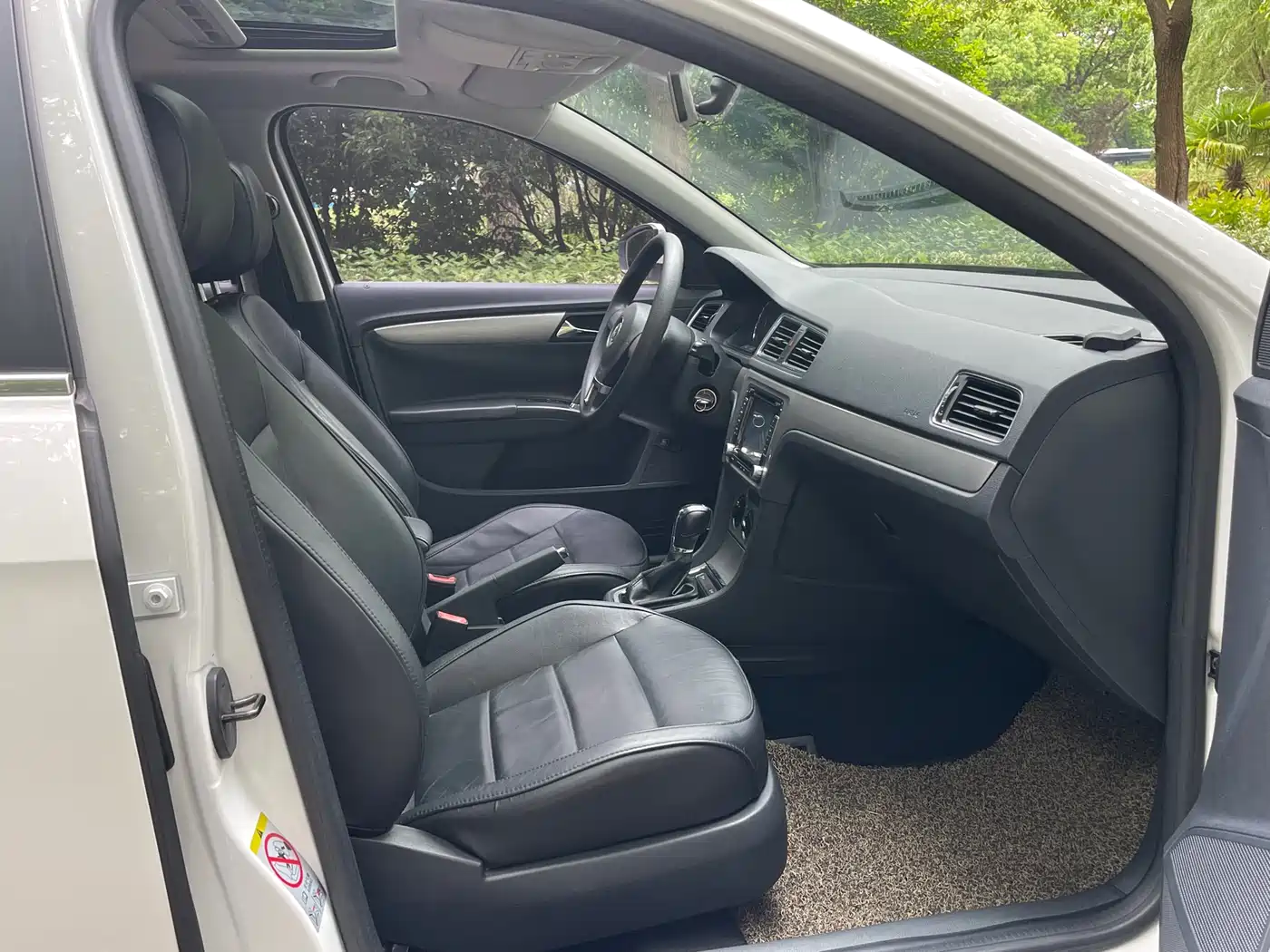 Volkswagen Lavida 2013 Facelift 1.4TSI DSG Comfort фото 6