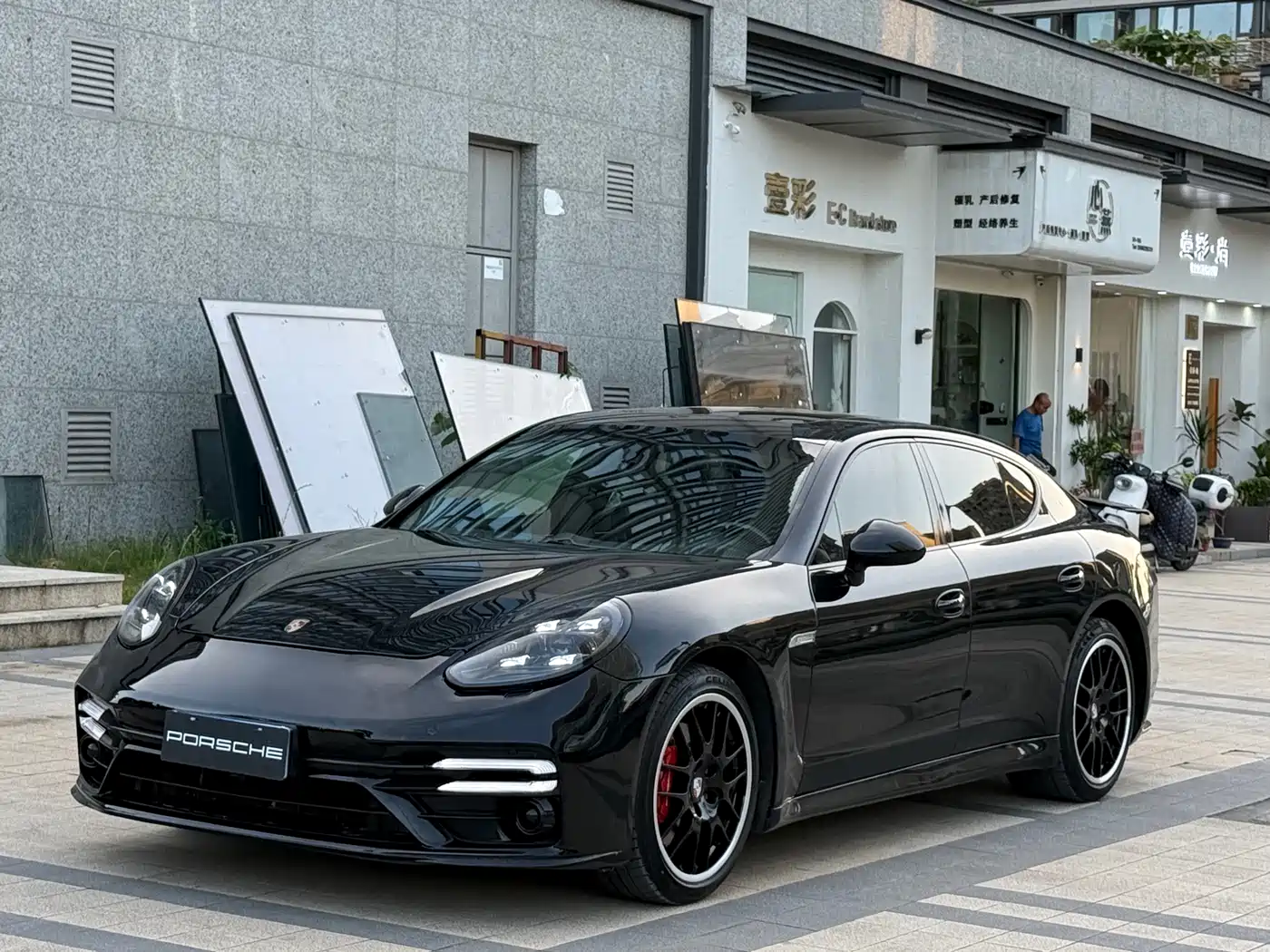Porsche Panamera 2010 Panamera 4 3.6L