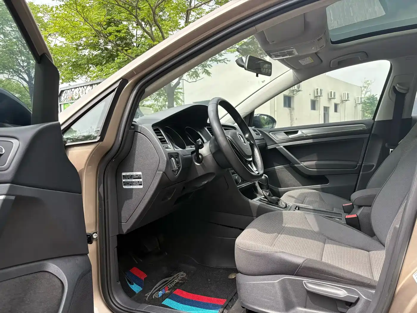 Volkswagen Golf 2016 230TSI Automatic Comfort фото 7