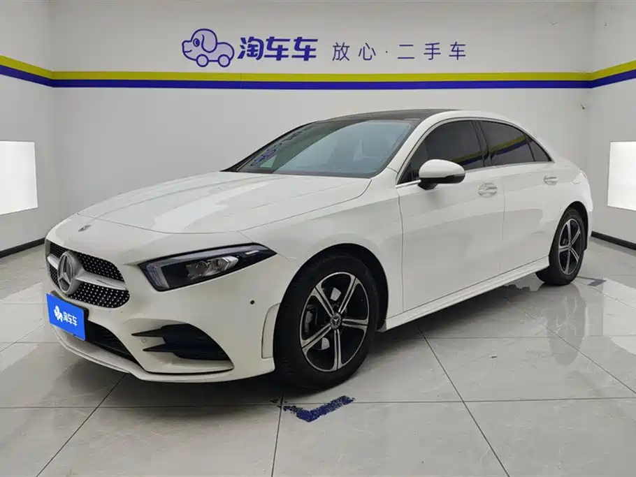 Mercedes-Benz A-Class 2022 Facelift II A 200 L Sport Sedan Fashion