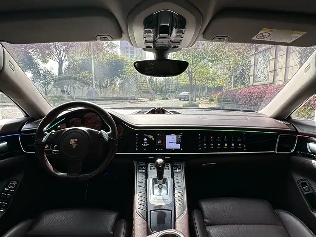 Porsche Panamera 2014 Panamera 3.0T фото 5