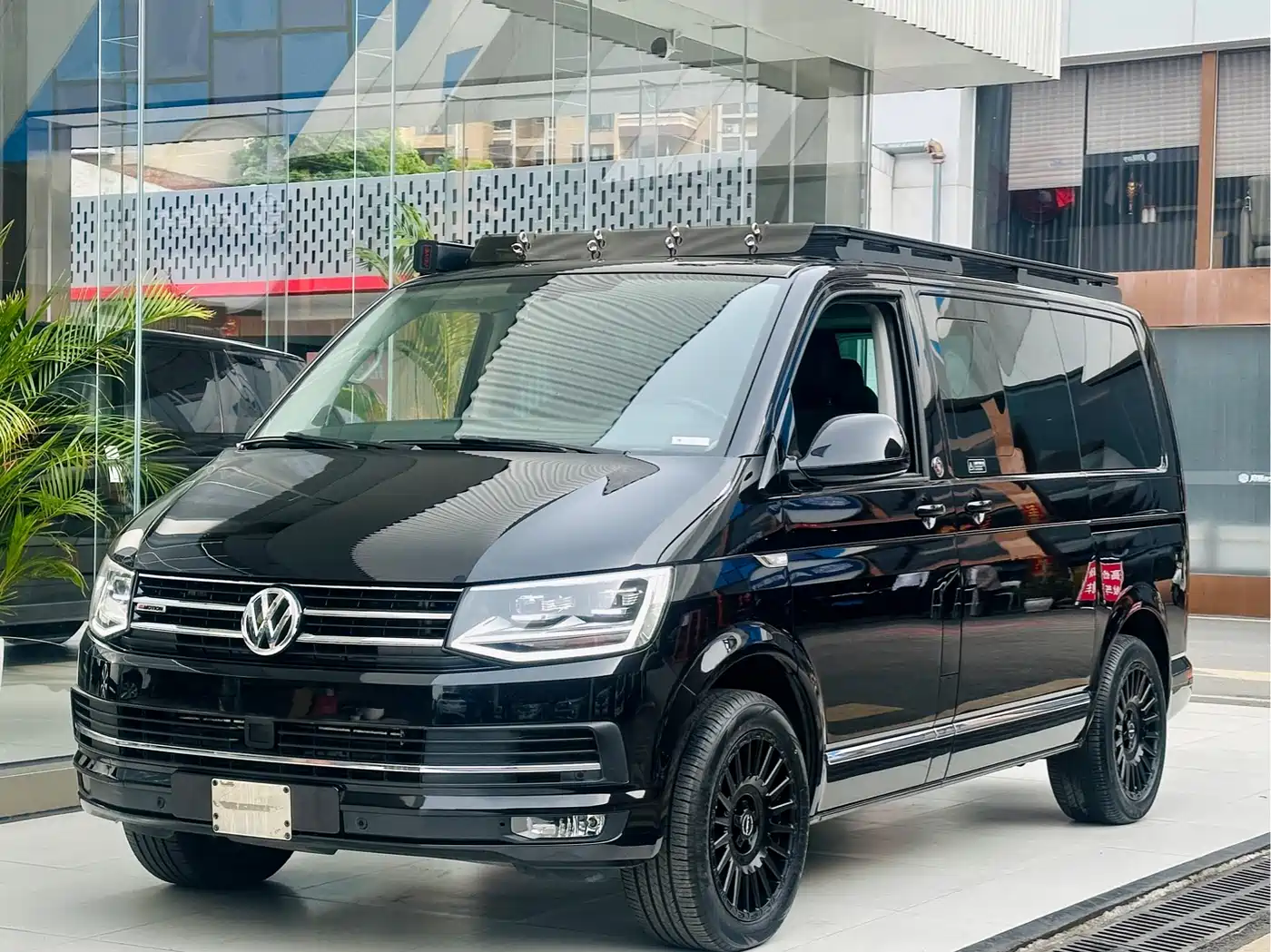Volkswagen Multivan 2017 2.0TSI AWD Premium Edition 7-Seater