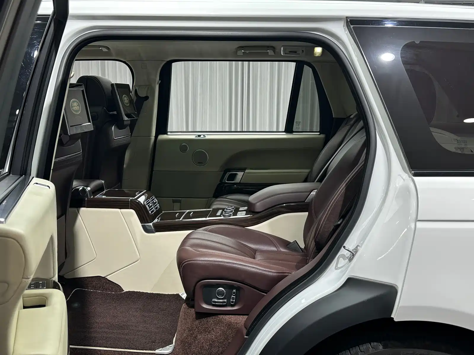 Фото 20 - Land Rover Range Rover