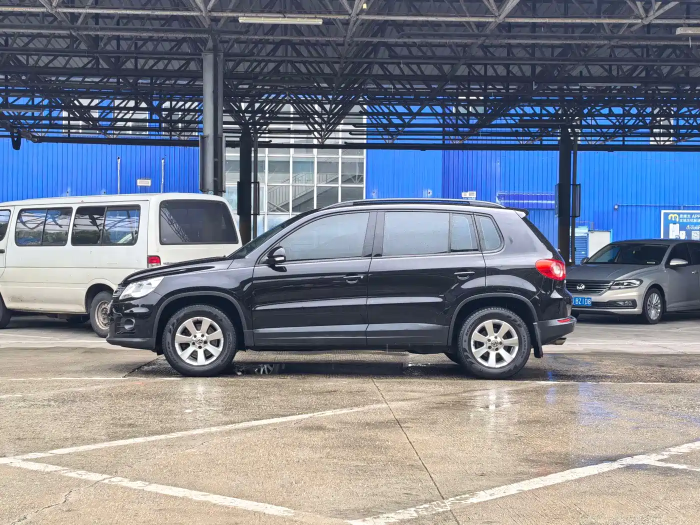 Volkswagen Tiguan 2012 1.8TSI Automatic 4WD Elite Edition фото 2