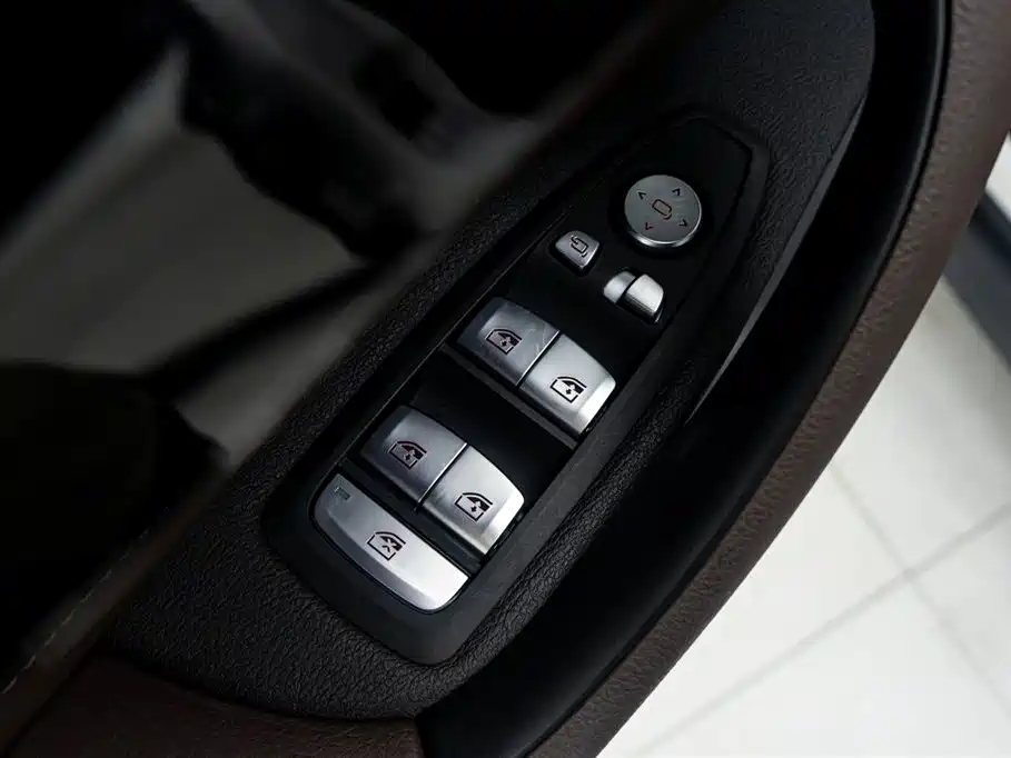 BMW X1 2021 sDrive25Li Leading фото 21