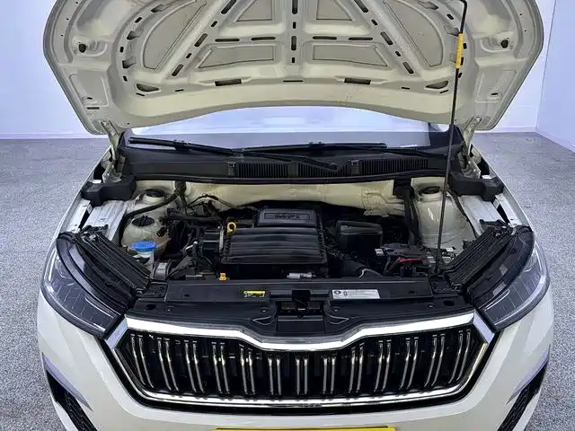 Škoda Kamiq 2024 2023 Facelift GT 1.5L Auto Premium Edition