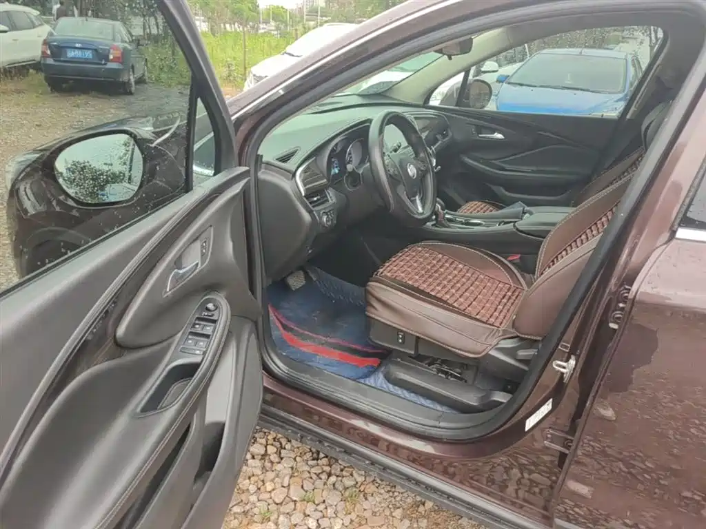 Buick Envision Plus 2018 20T 2WD Leading фото 16