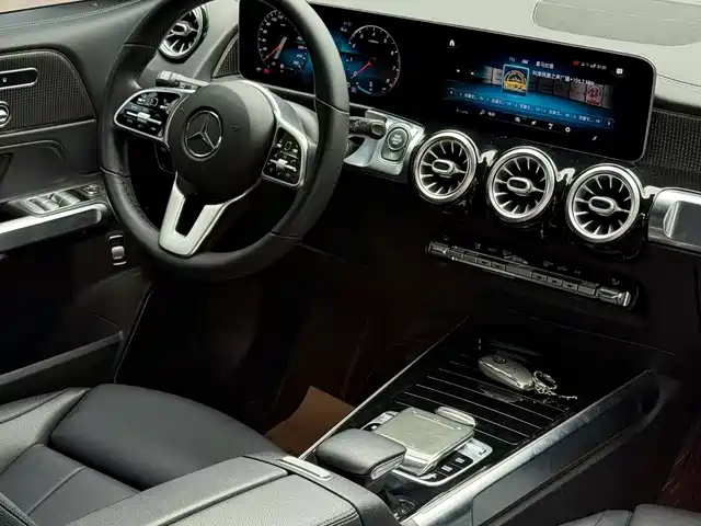 Mercedes-Benz GLB 2020 GLB 200 Fashion — фото 5