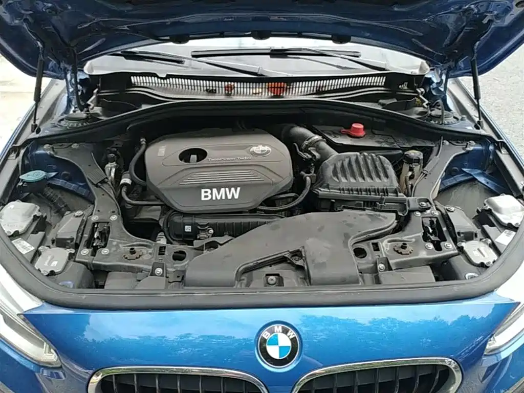 BMW 1 Series 2017 118i Sport фото 20