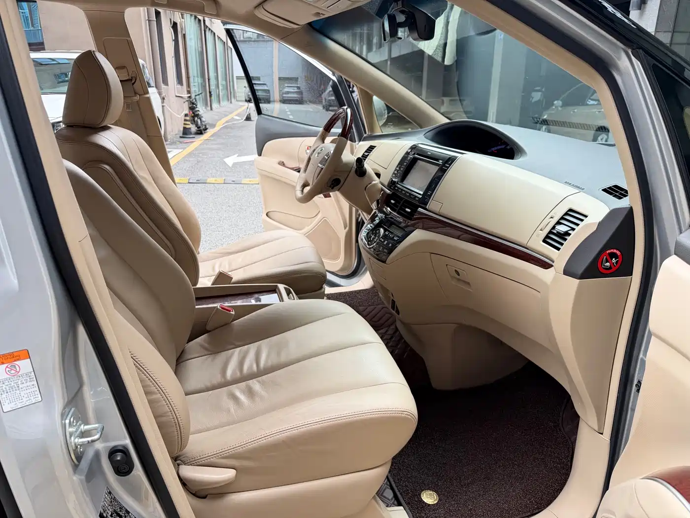 Toyota Previa 2018 2012 2.4L 7-Seater Luxury Edition