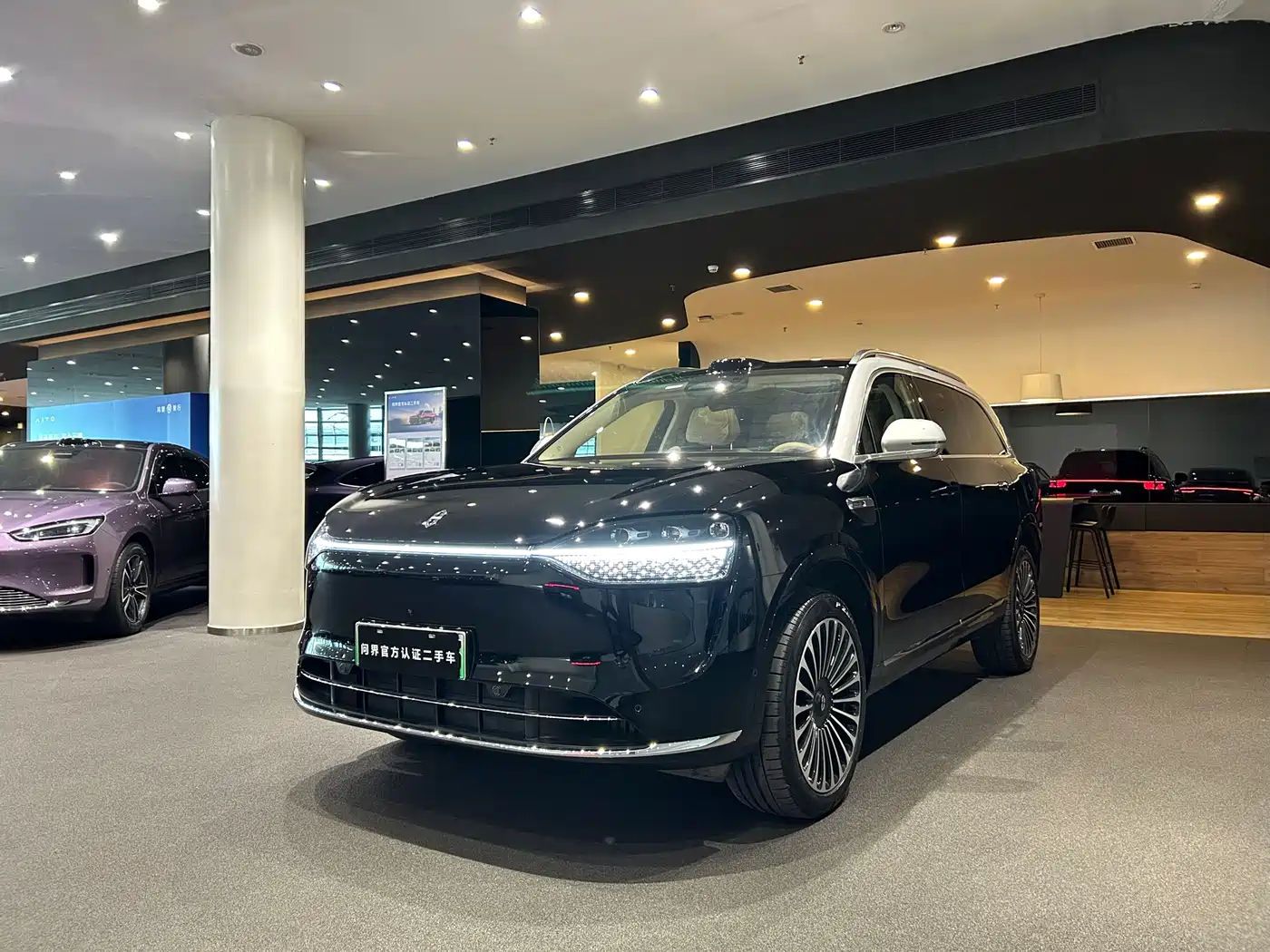 AITO Wenjie AITO M9 2025 Extended Range Ultra 52kWh 6-Seater