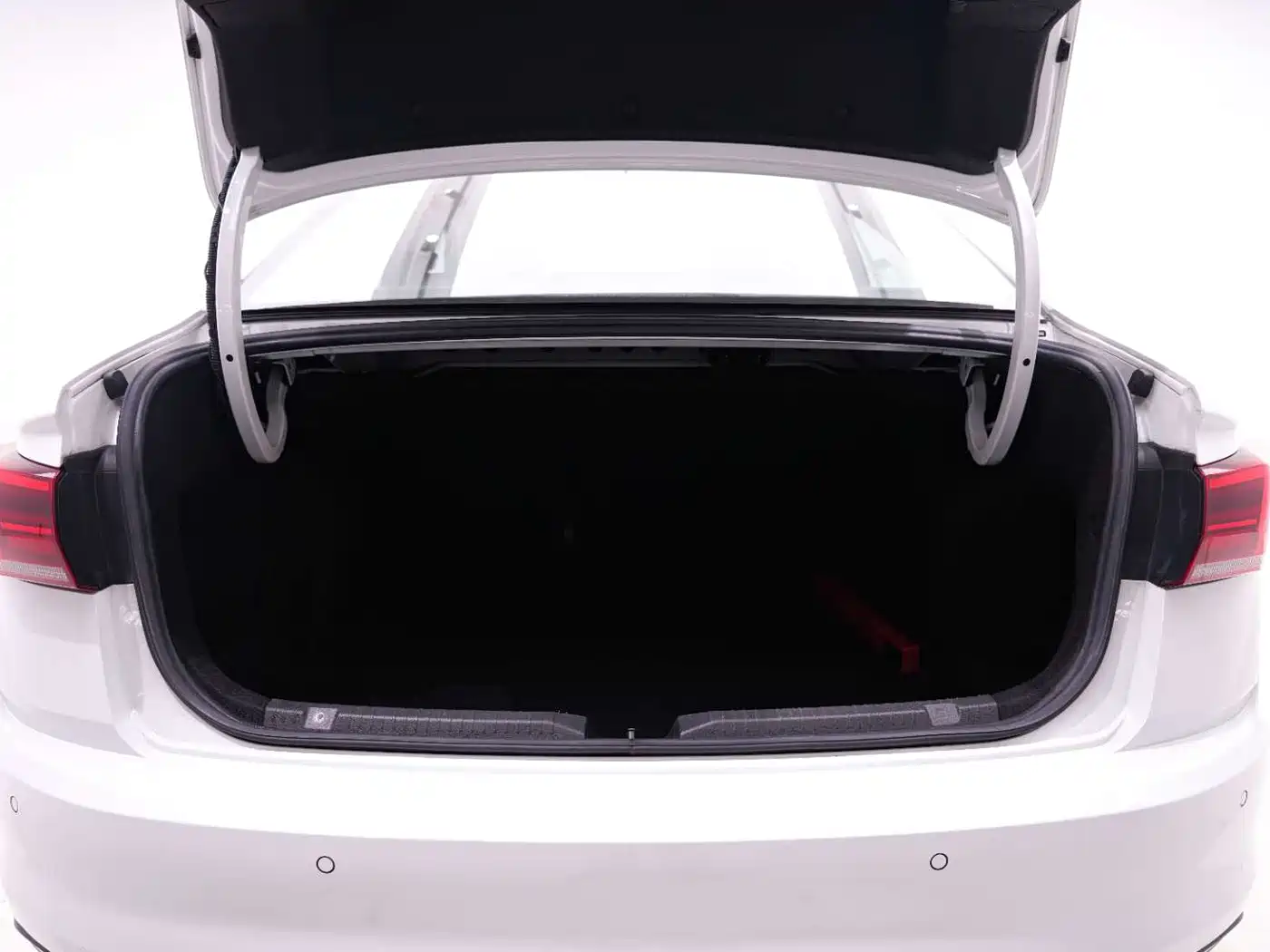 Volkswagen Bora 2021 1.5L Automatic Elite Smart Edition фото 14