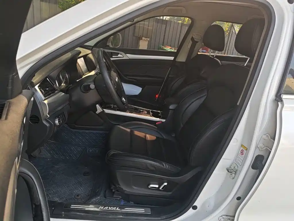 Фото 15 - Haval H7