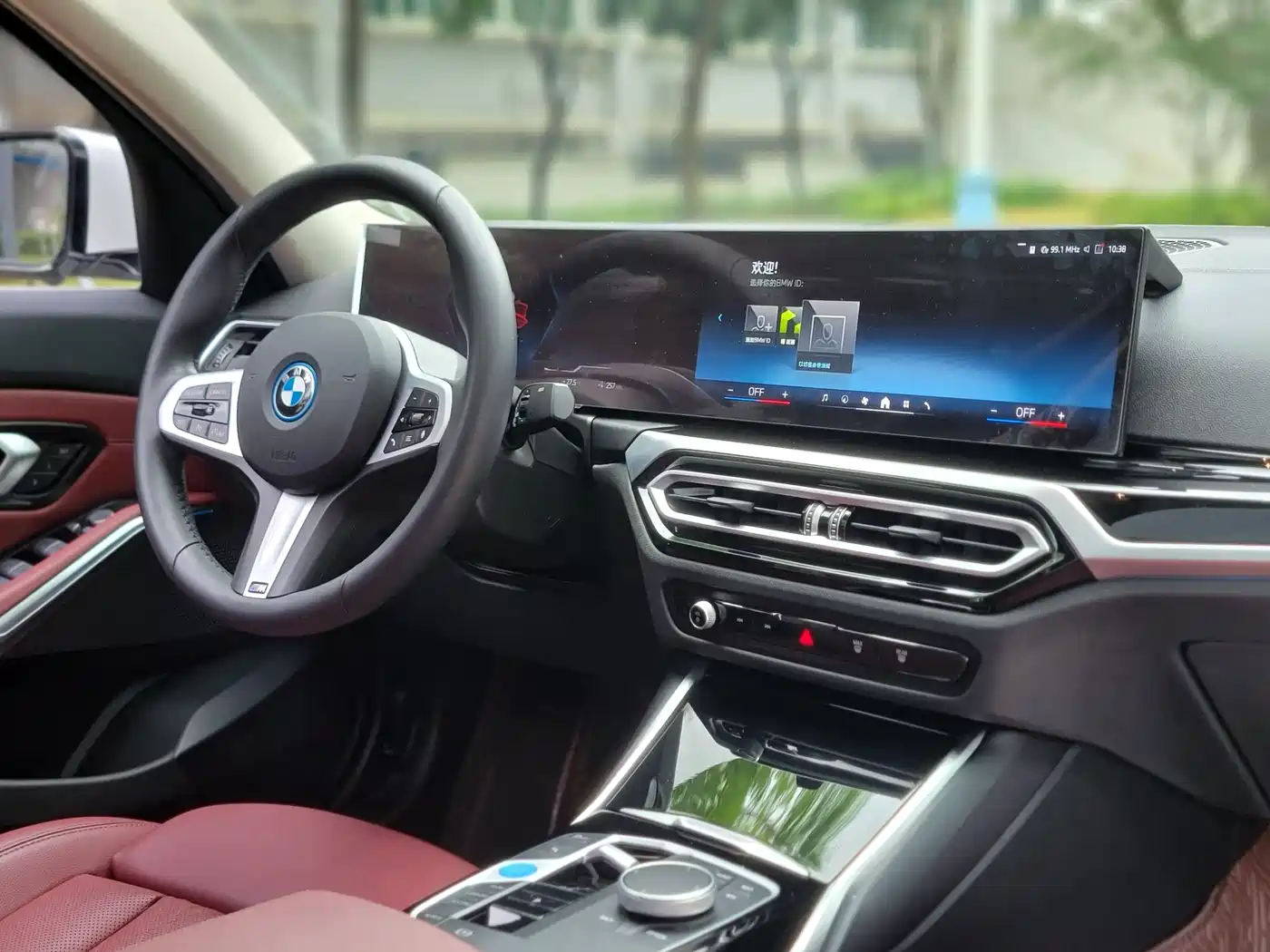 BMW i3 2024 eDrive 35 L фото 12