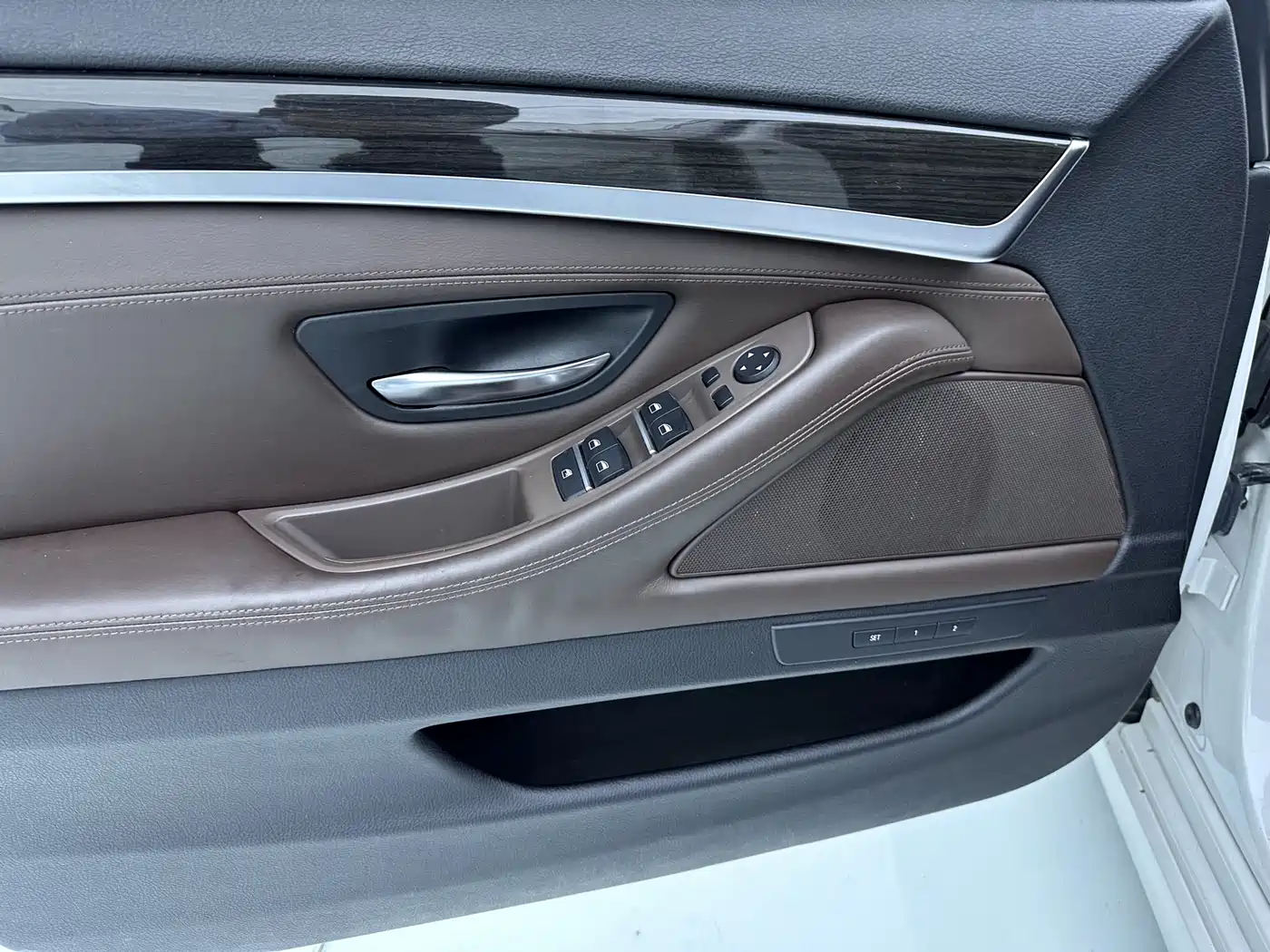 BMW 5 Series 2014 525Li Luxury Design Package фото 9
