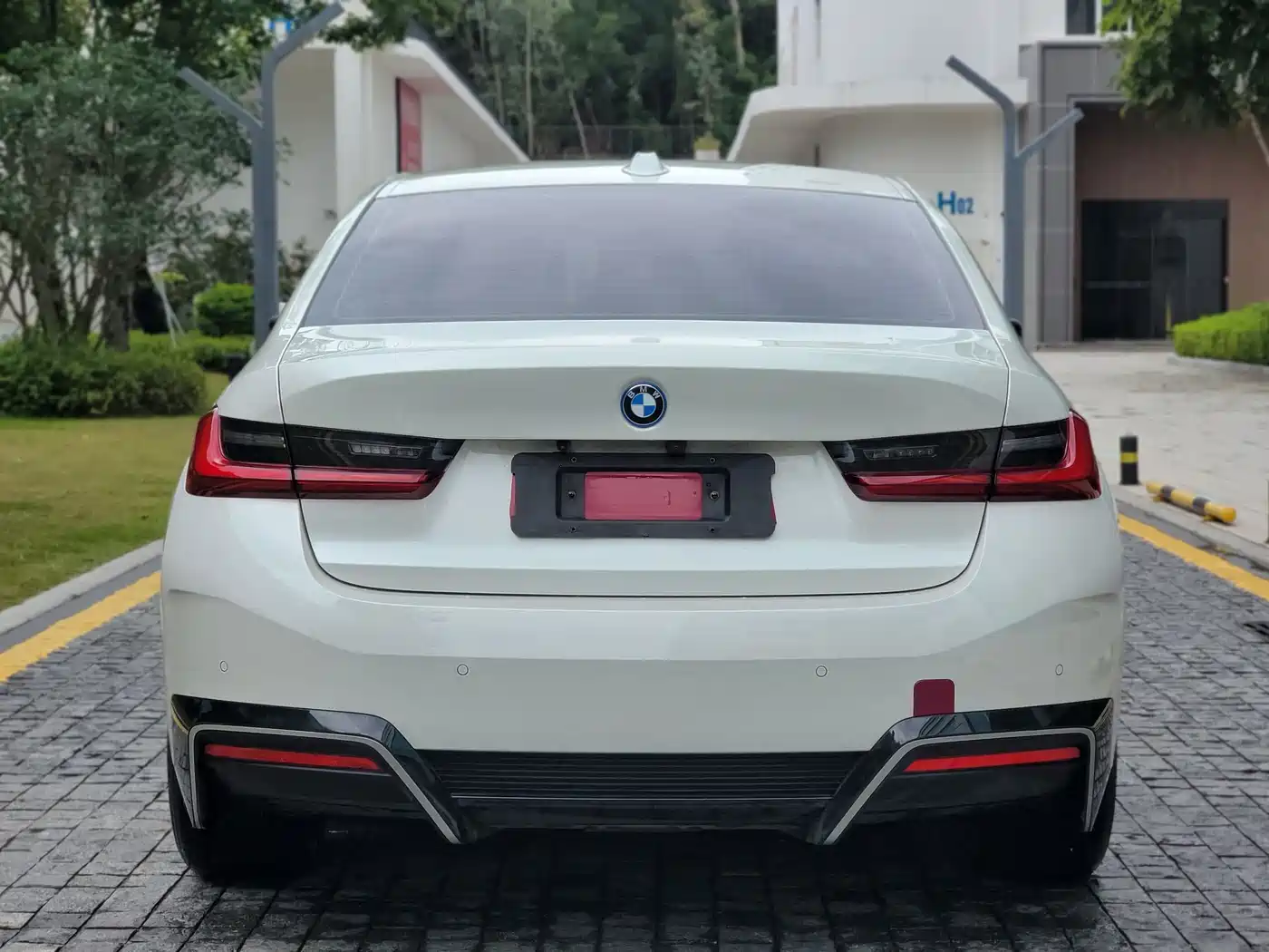BMW i3 2024 eDrive 35 L фото 5