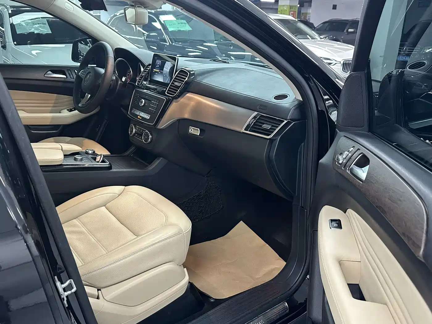Mercedes-Benz GLE Coupe 2015 GLE 320 4MATIC Coupe SUV фото 7