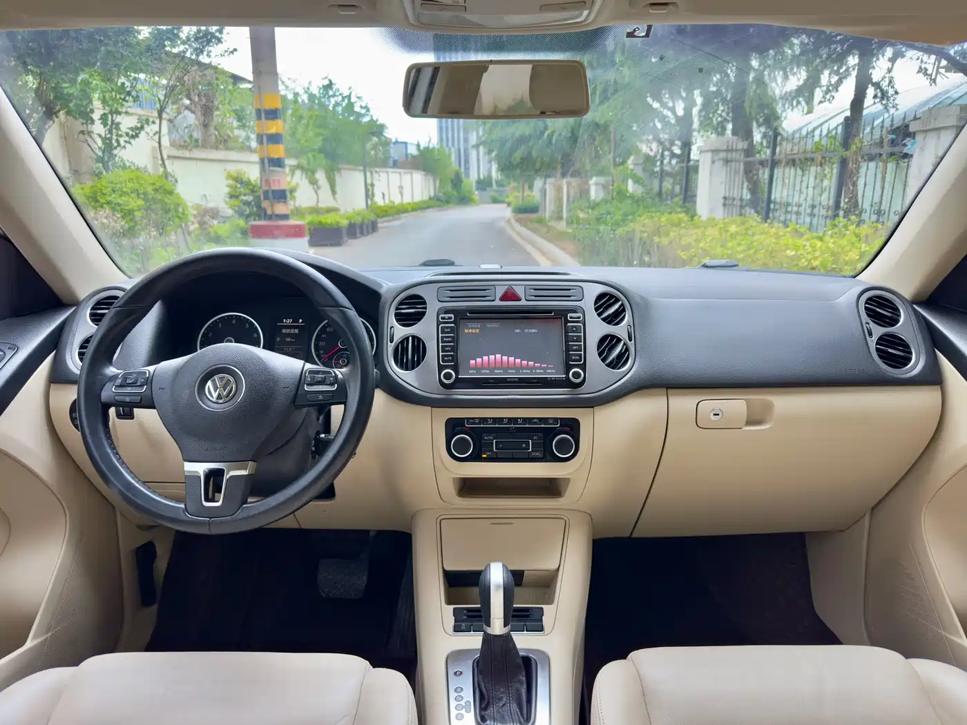 Volkswagen Tiguan 2012 1.8TSI Automatic 2WD Trend Edition фото 13