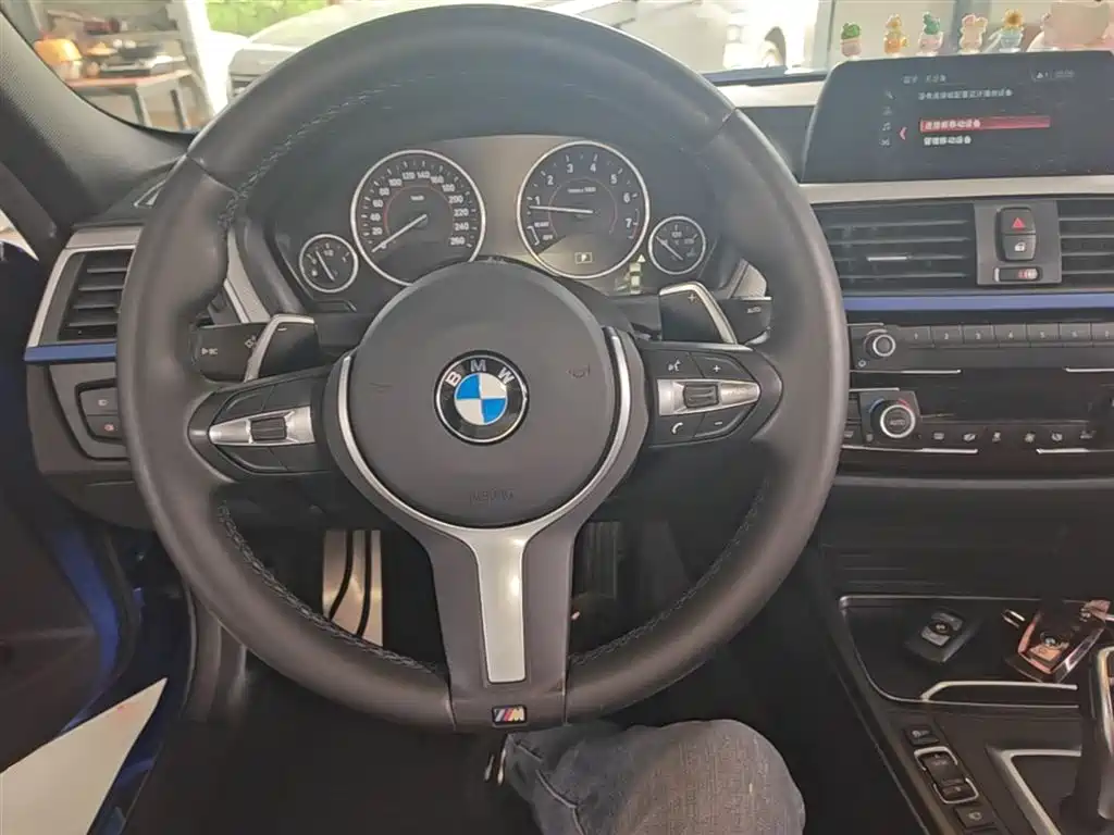 BMW 3 Series 2019 320i M Sport Package фото 7