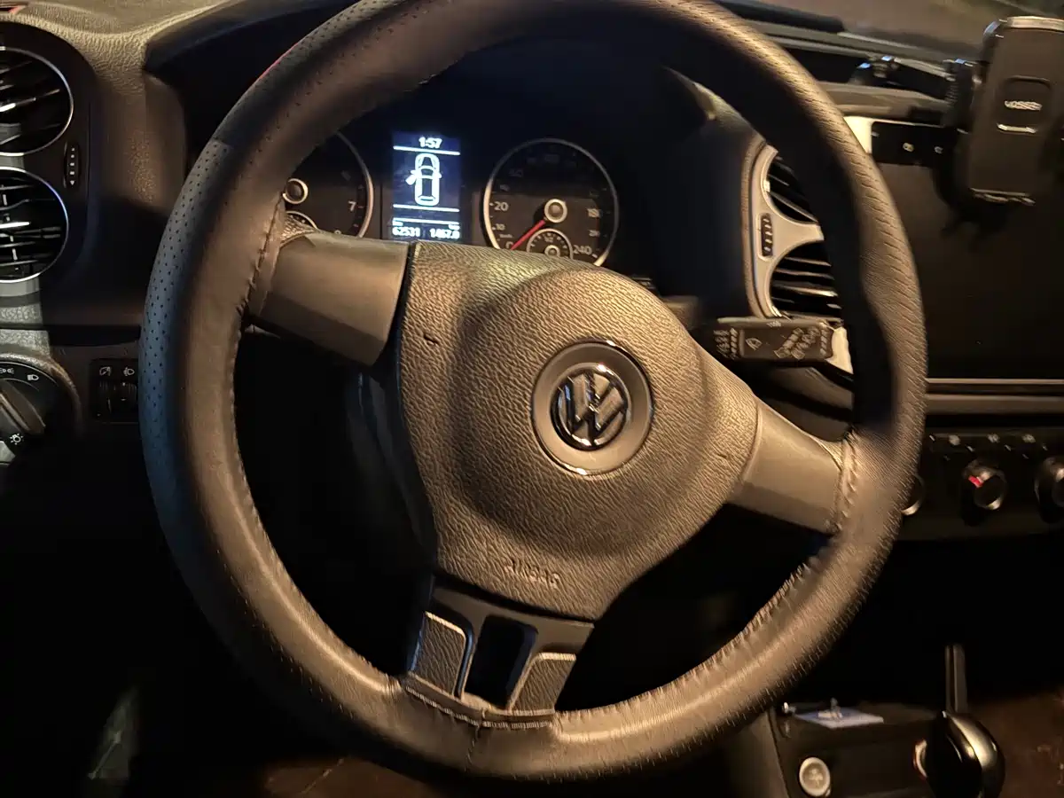 Volkswagen Tiguan 2015 1.8TSI Automatic 2WD Trendline фото 7