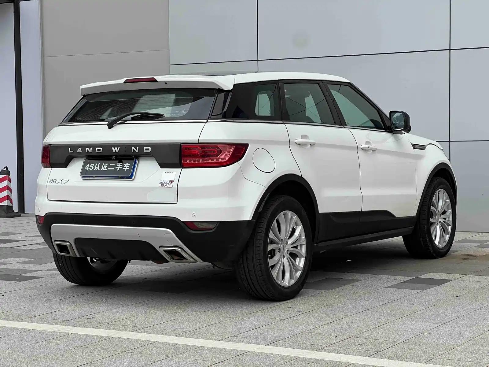 Фото 4 - Landwind X7