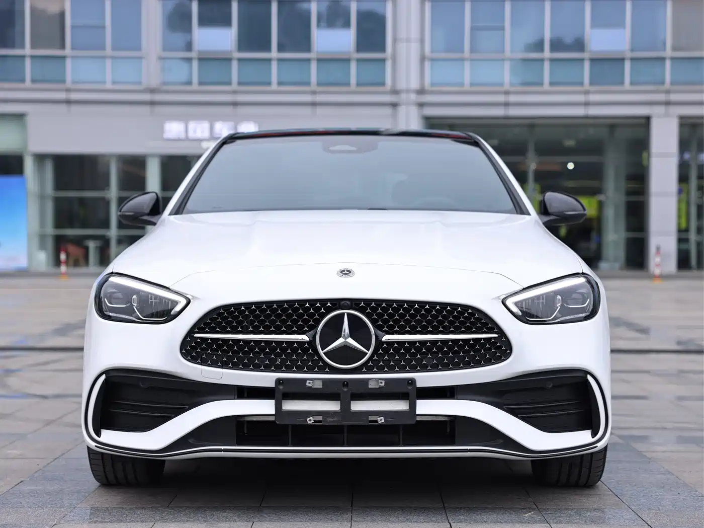 Mercedes-Benz C-Class 2023 Facelift C 260 L Night Sport Edition фото 2