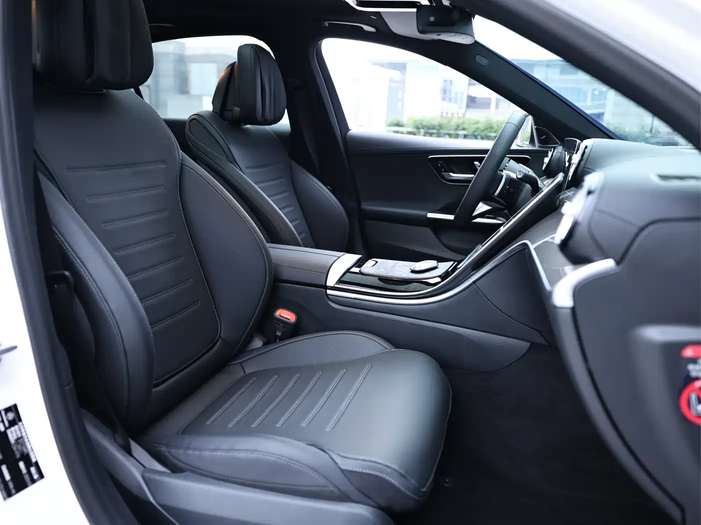Mercedes-Benz C-Class 2023 Facelift C 260 L Night Sport Edition фото 17