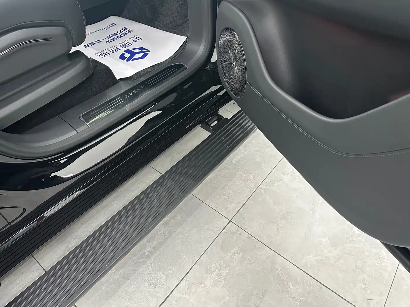 Zeekr 8X 2026 Model Dark Edition 5-Seater фото 16