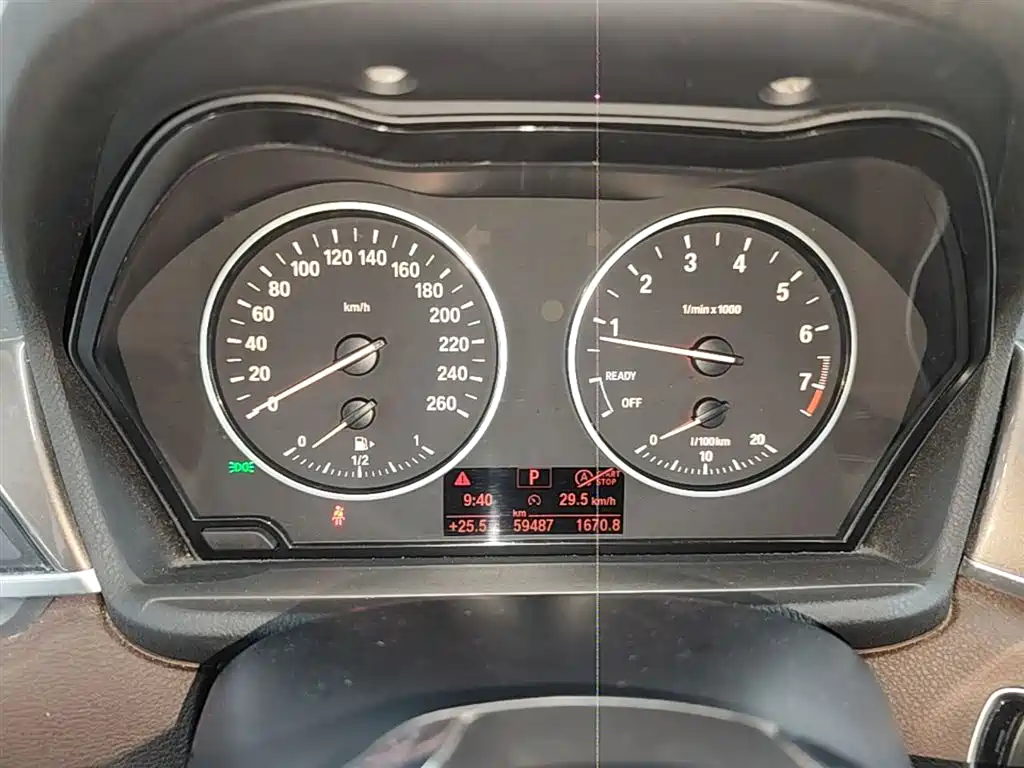 BMW X1 2018 xDrive20Li Premium Model фото 12