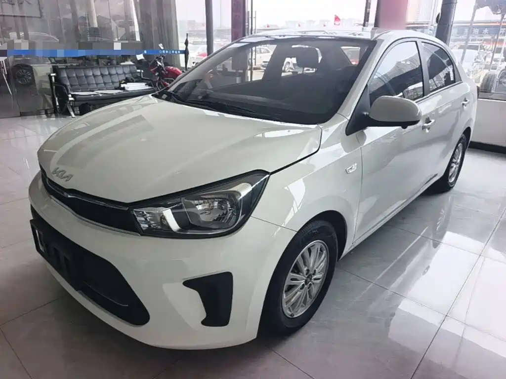 Photo 2 - Kia Pegas