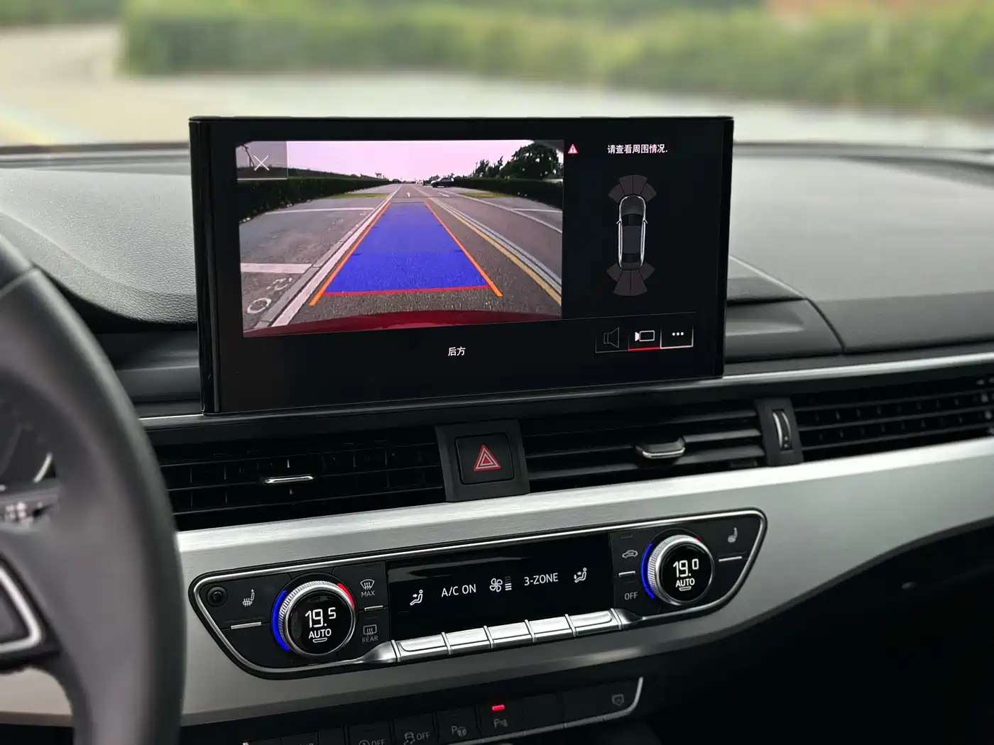 Audi A4L 2020 40 TFSI Luxury Dynamic фото 17