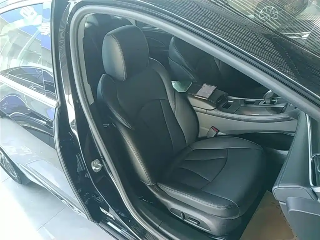 Buick LaCrosse 2021 652T Luxury Edition фото 25