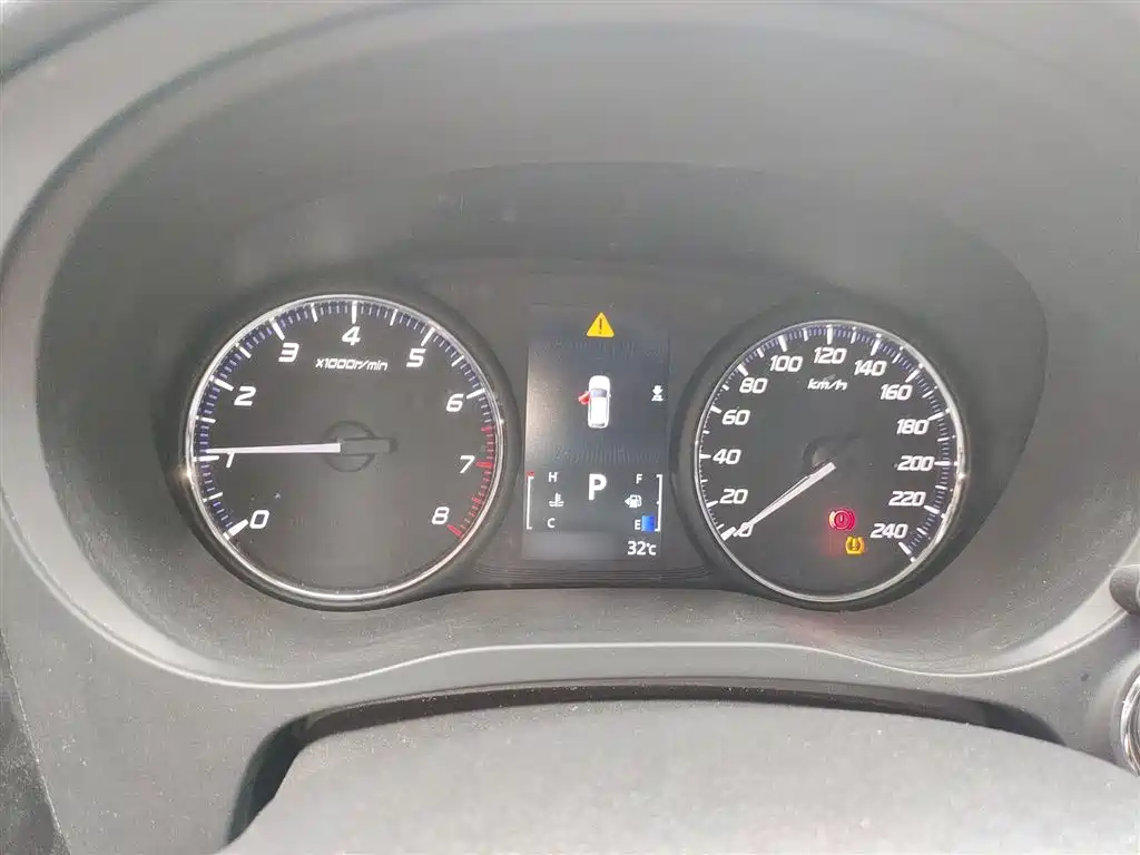 Mitsubishi Outlander 2019 2.0L 2WD Enjoy 5-Seater China VI фото 4