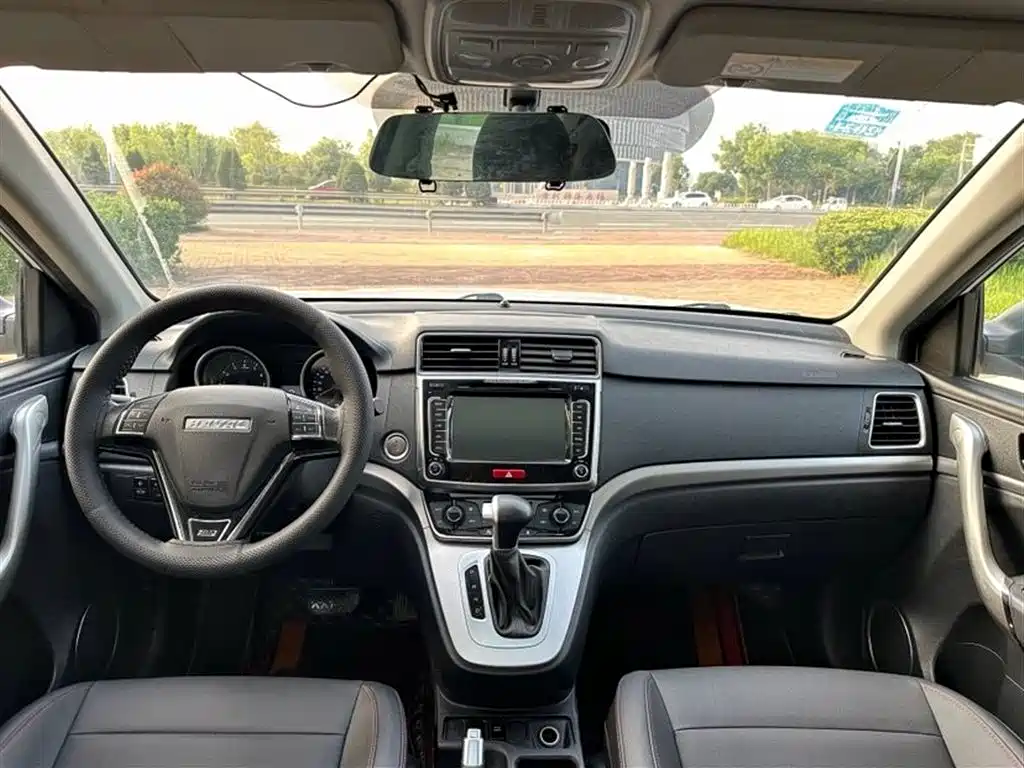 Haval M6 2018 Facelift 1.5T DCT 2WD Elite Edition фото 9