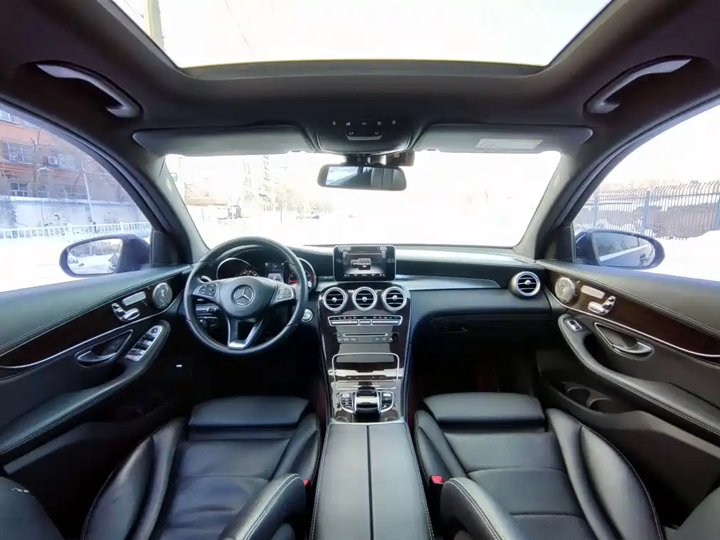 Mercedes-Benz GLC 2016 GLC 260 4MATIC Dynamic фото 9