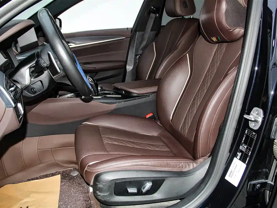 BMW 5 Series 2021 530Li Leading M Sport Package фото 18