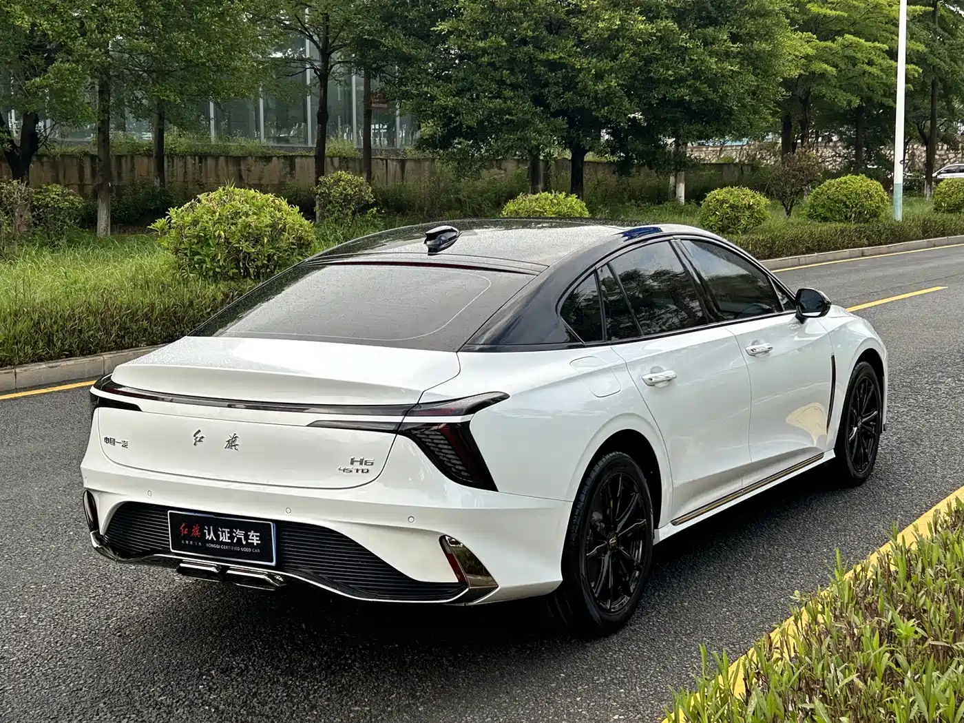 Hongqi H6 2023 2023 2.0T Premium Edition